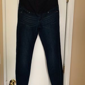 Maternity blue jean
